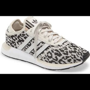 Adidas Swift run X sneakers